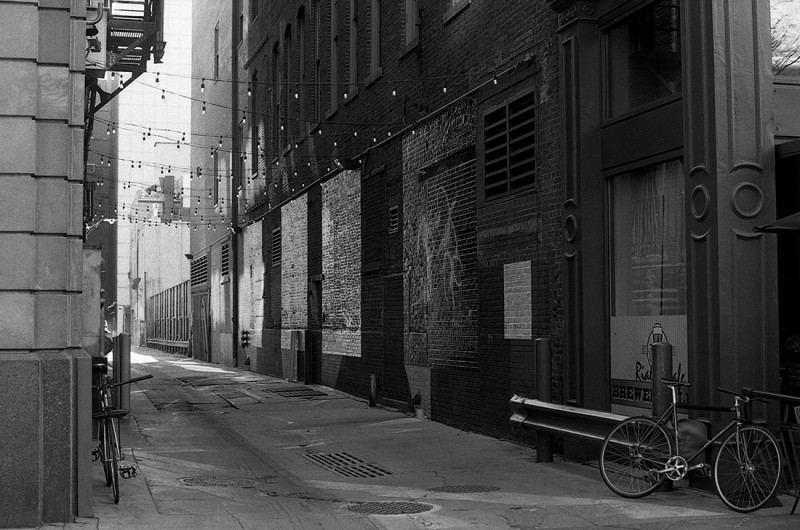 Alley in black and white
