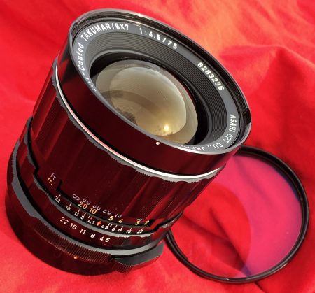 Pentax Super-Multi-Coated Takumar/6x7 75mm f/4.5 lens